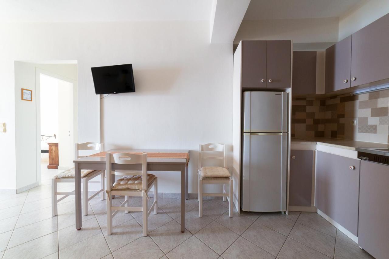 Natassa Apartments Agia Efimia Exterior photo