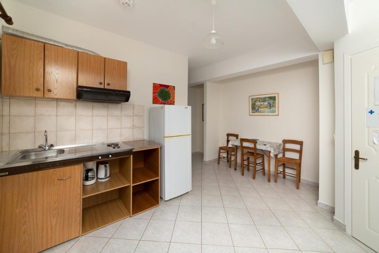 Natassa Apartments Agia Efimia Exterior photo