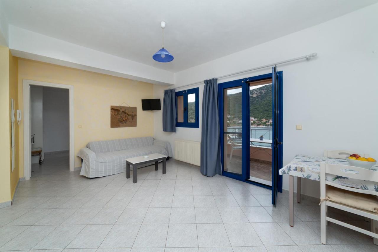 Natassa Apartments Agia Efimia Exterior photo