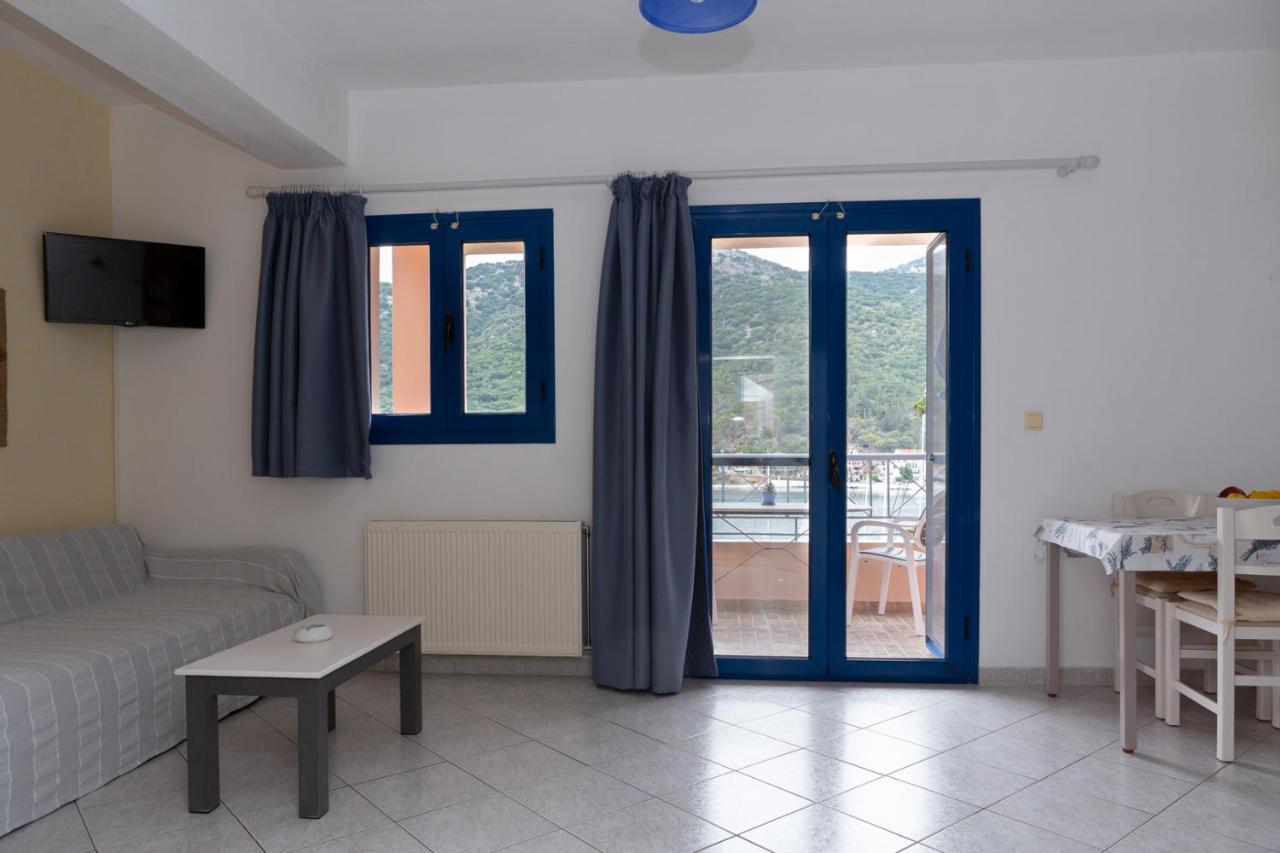 Natassa Apartments Agia Efimia Exterior photo
