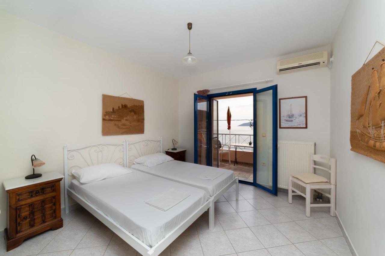 Natassa Apartments Agia Efimia Exterior photo