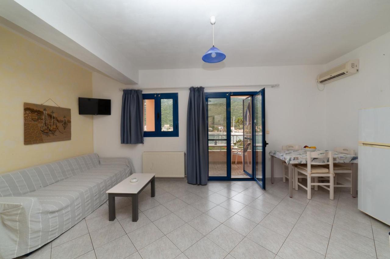Natassa Apartments Agia Efimia Exterior photo