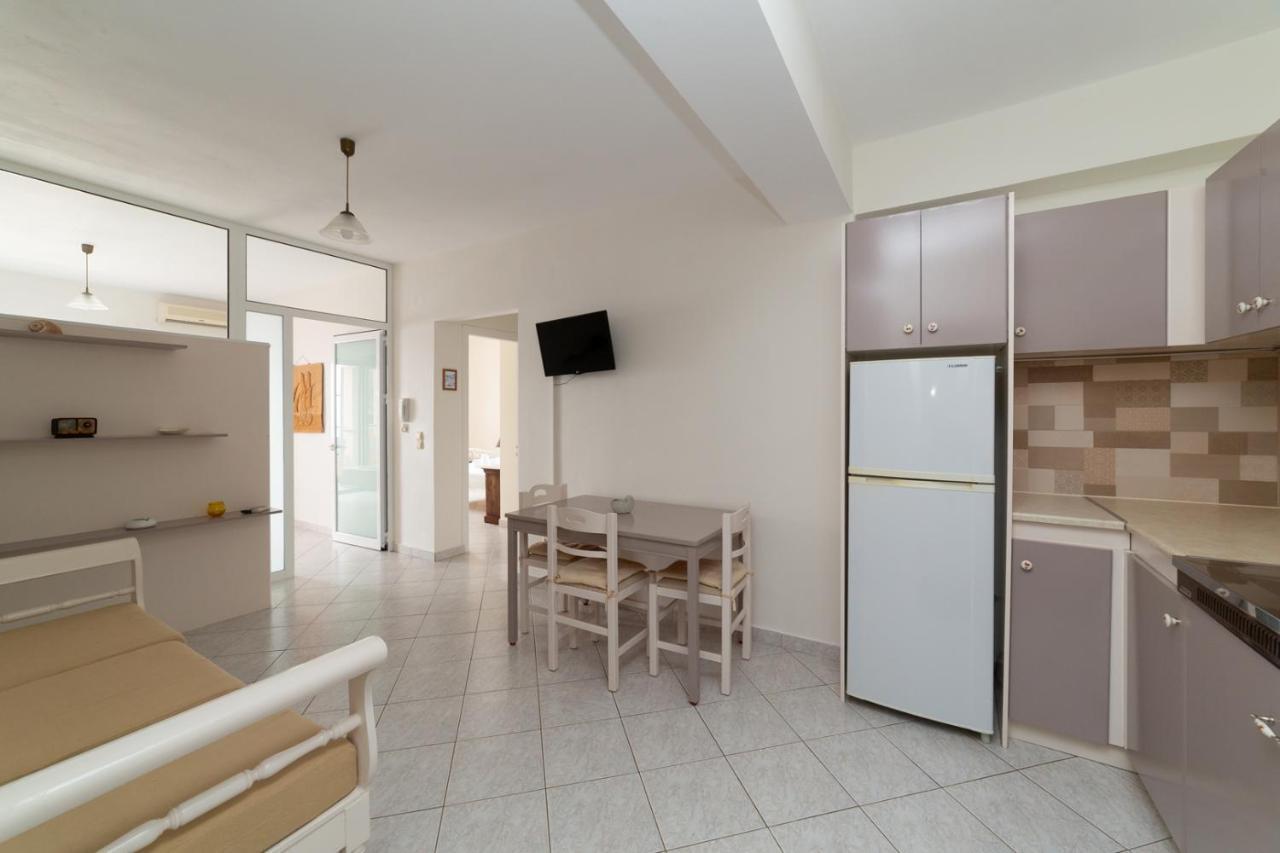 Natassa Apartments Agia Efimia Exterior photo